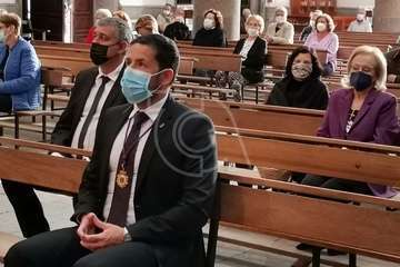  Telde vive un sobrio Viernes Santo sin procesiones/TA y Jesús Ruiz Mesa.